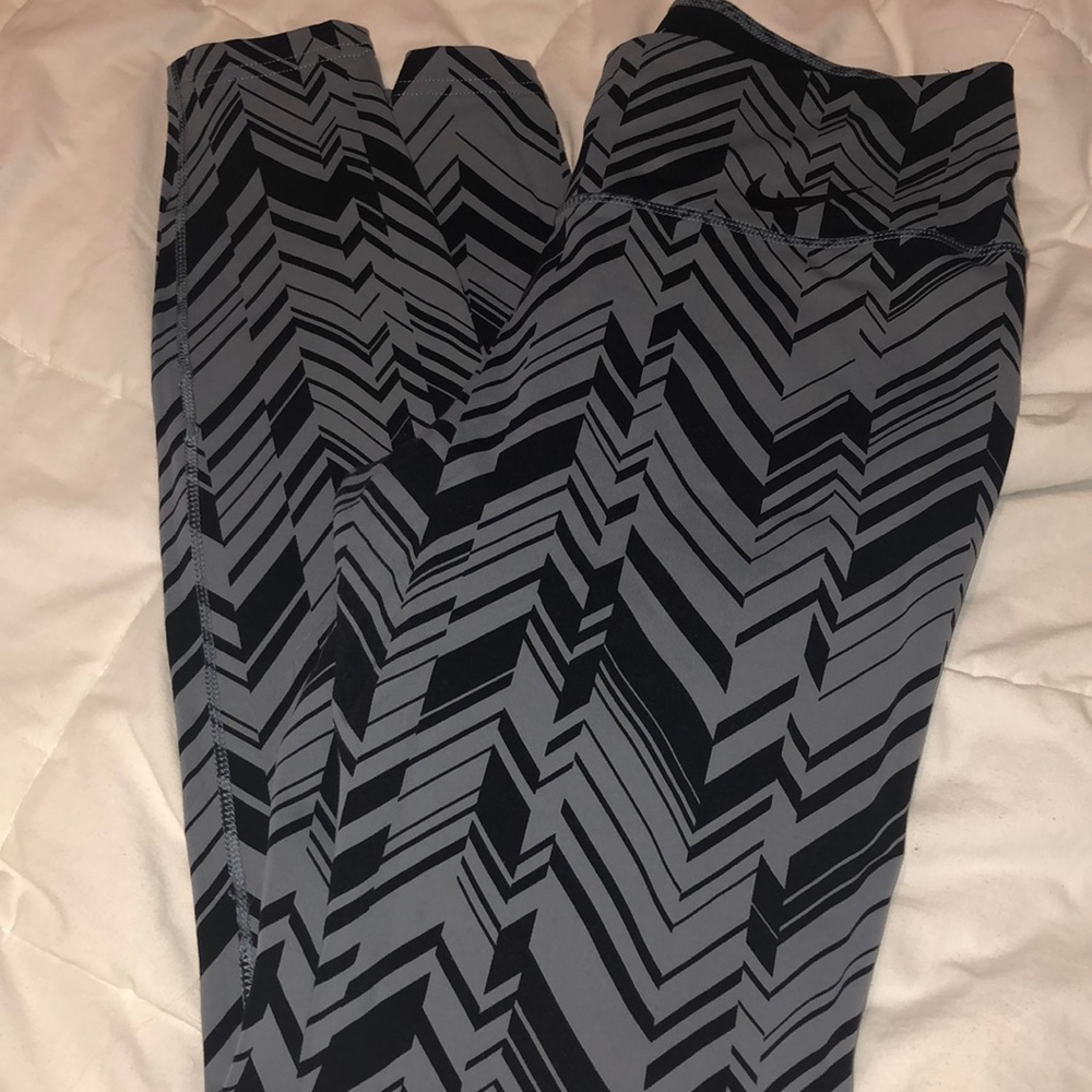 Nike leggings